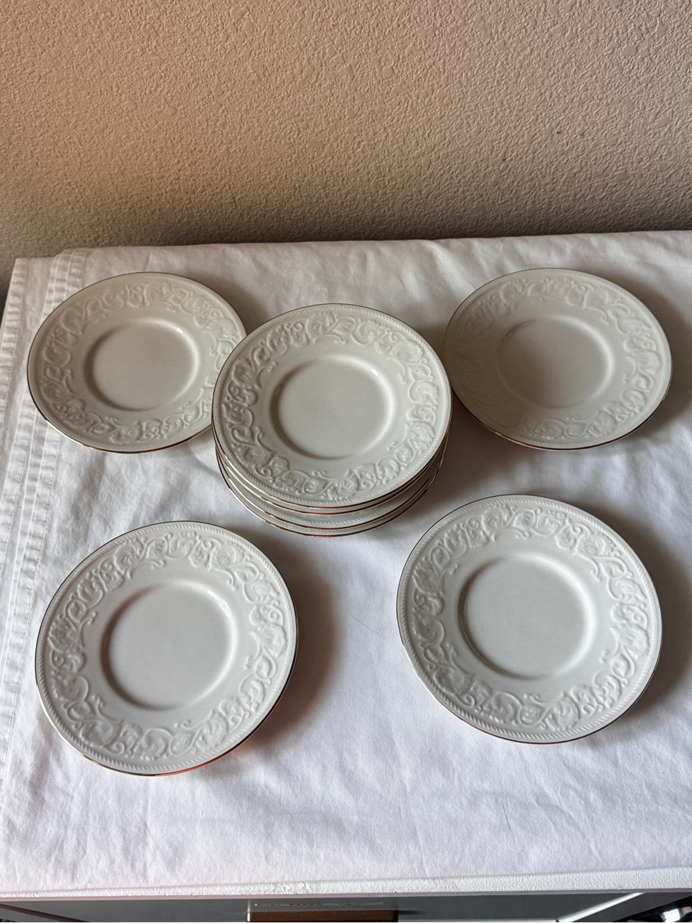 Farberware Cream Embossed Ceramic Side Plates with Scroll Rim - Set